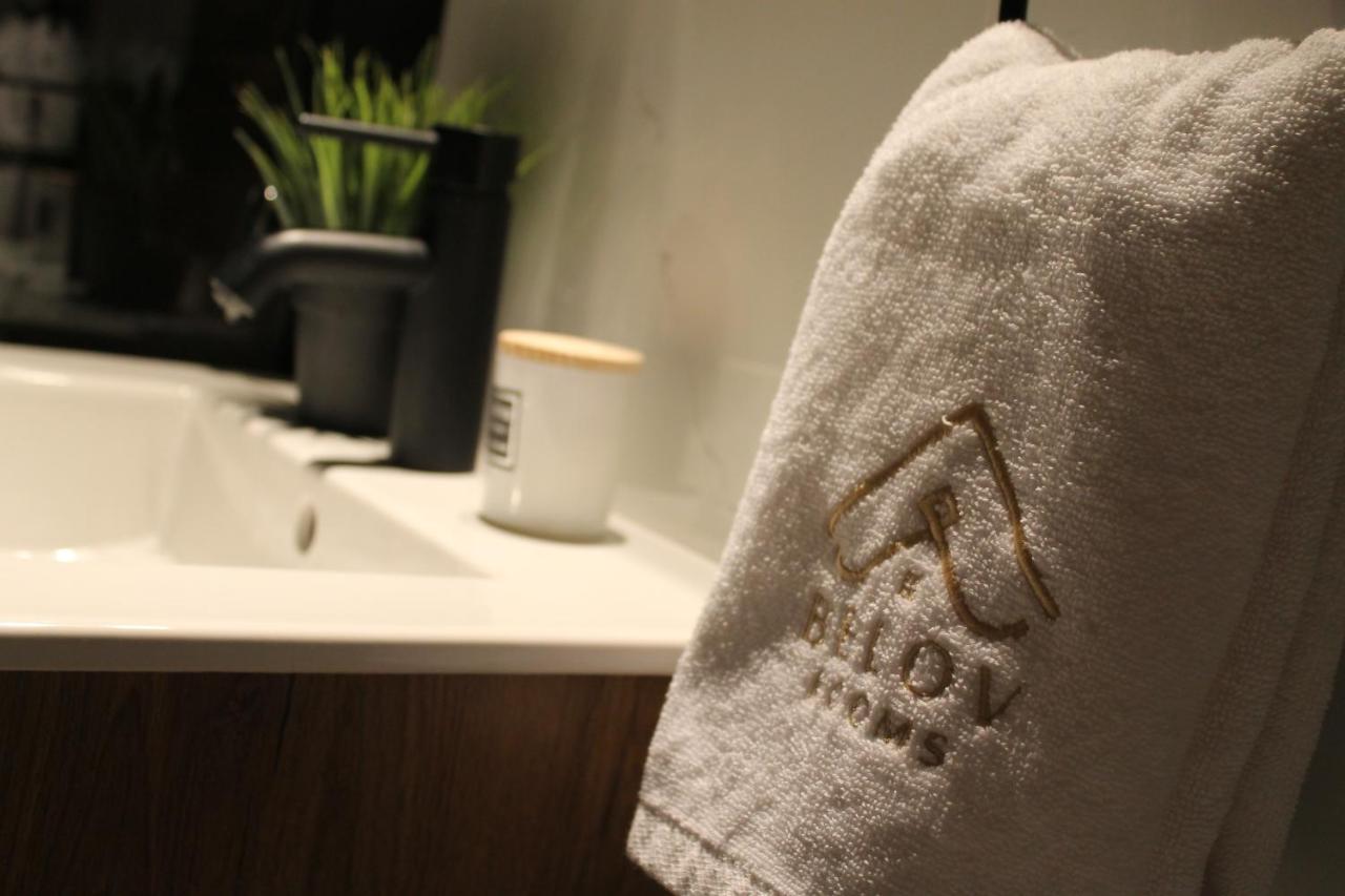 Belov Rooms And Apartments ديمير كابيجا المظهر الخارجي الصورة