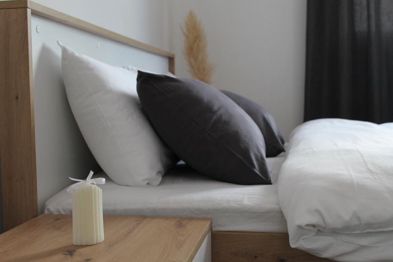 Belov Rooms And Apartments ديمير كابيجا المظهر الخارجي الصورة