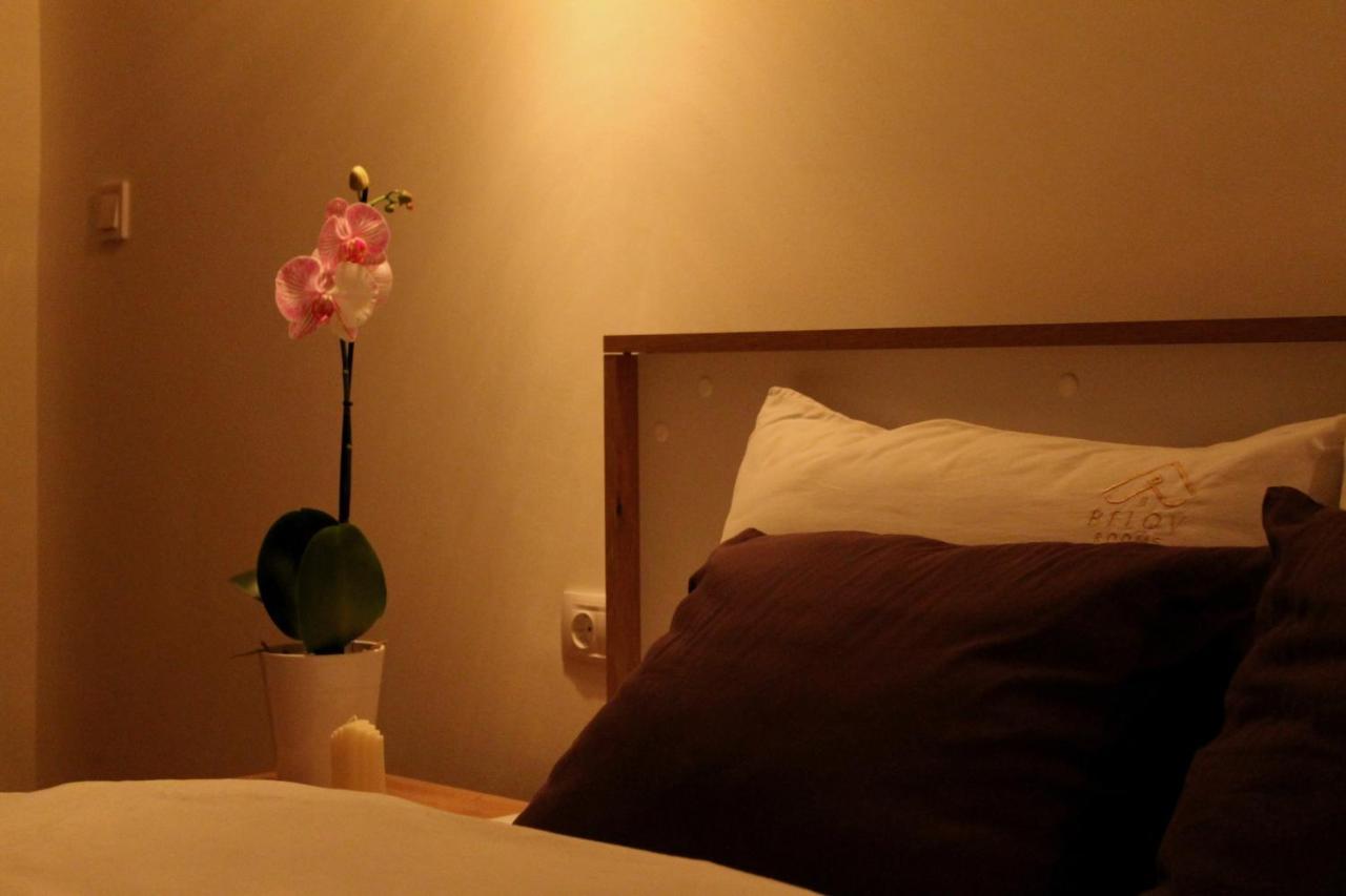 Belov Rooms And Apartments ديمير كابيجا المظهر الخارجي الصورة