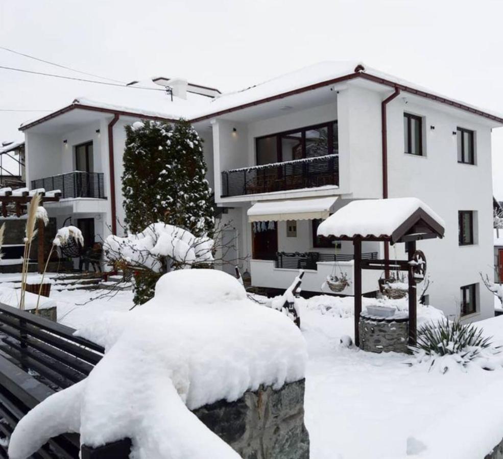 Belov Rooms And Apartments ديمير كابيجا المظهر الخارجي الصورة