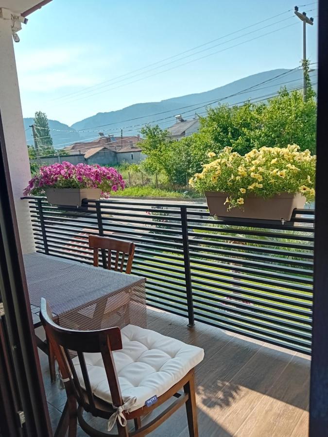 Belov Rooms And Apartments ديمير كابيجا المظهر الخارجي الصورة