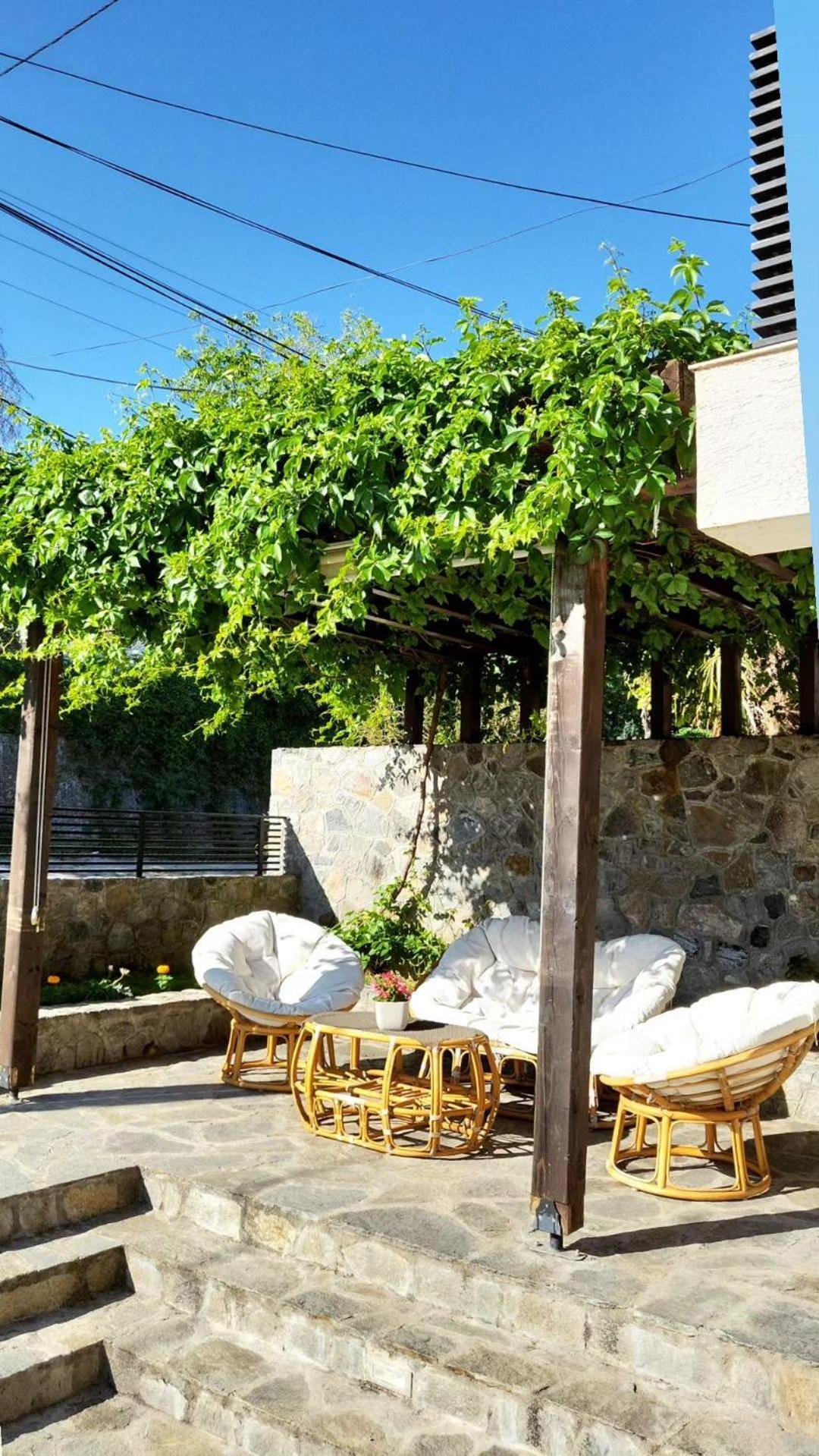 Belov Rooms And Apartments ديمير كابيجا المظهر الخارجي الصورة